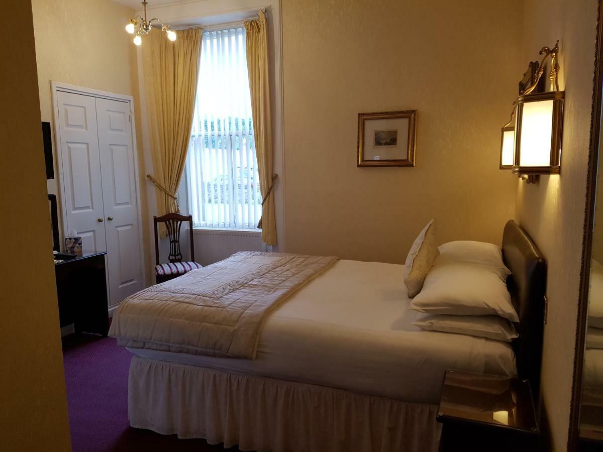 Atholl Villa Guest House Питлохри Экстерьер фото
